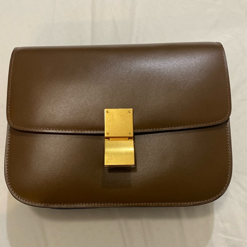 Like new Celine Medium Box Bag Camel
